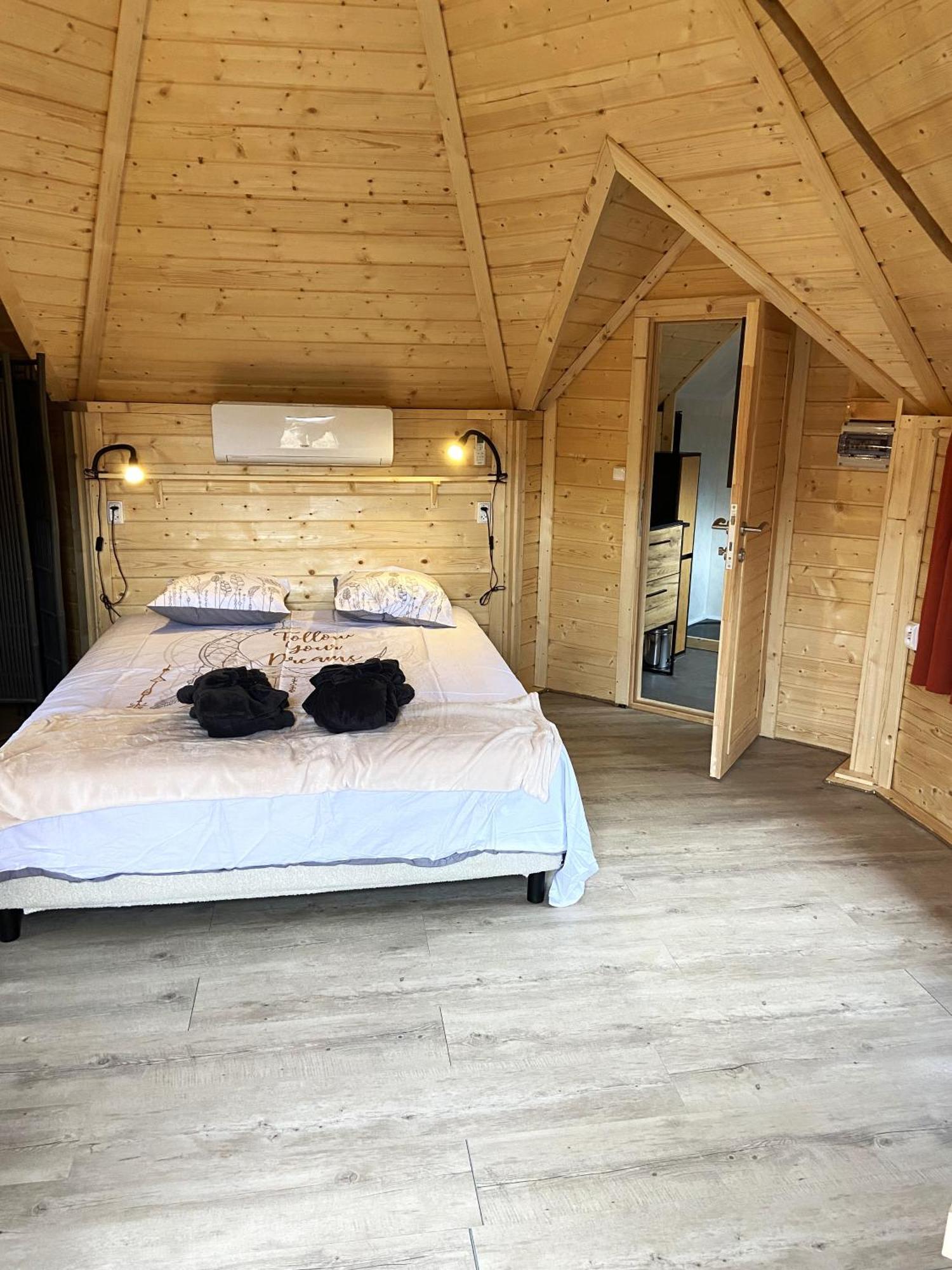 Le Petit Moulin Hotel Pouzauges Eksteriør billede