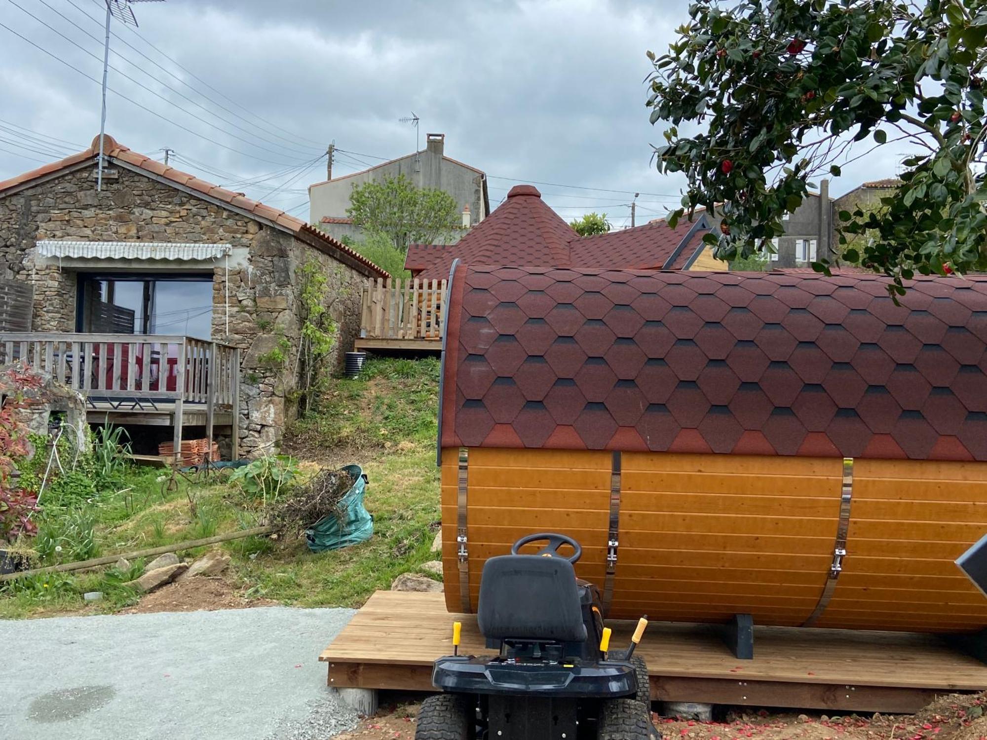 Le Petit Moulin Hotel Pouzauges Eksteriør billede